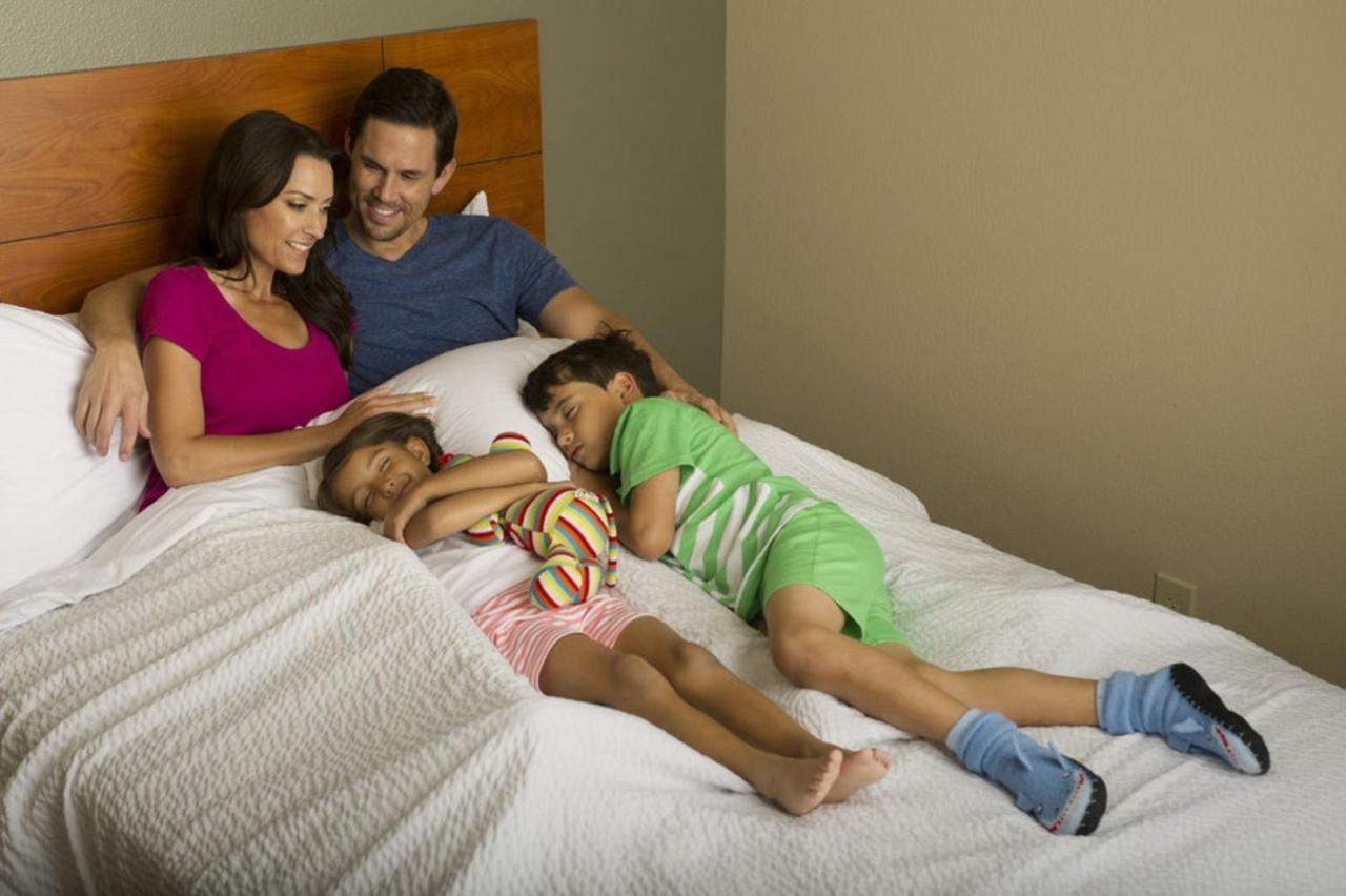 Woodspring Suites Conroe Zewnętrze zdjęcie