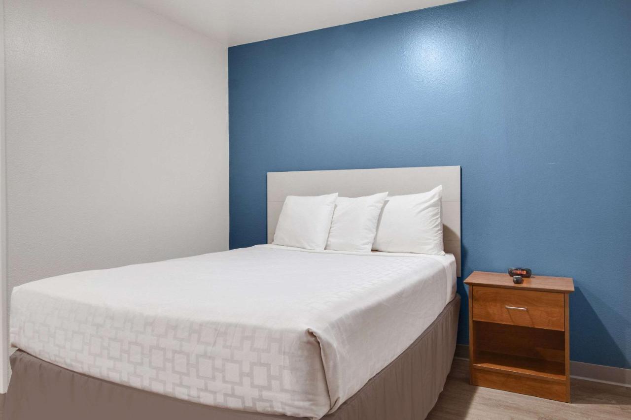 Woodspring Suites Conroe Zewnętrze zdjęcie